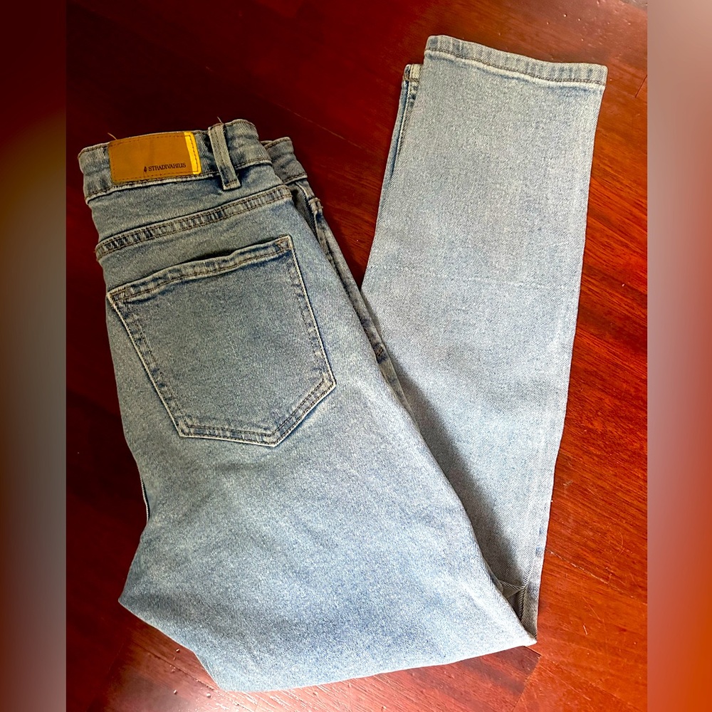 Mom Slim Fit - light wash jeans
